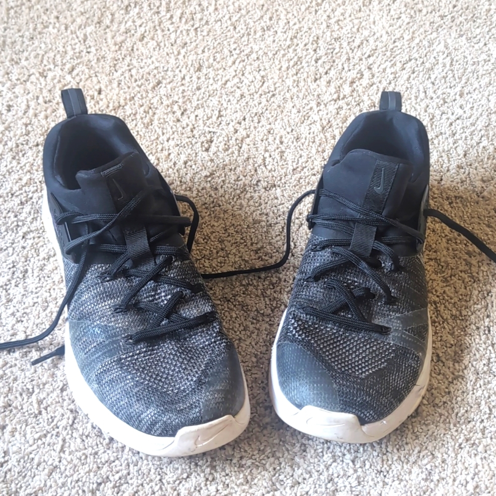 Nike Metcon’s Running‎ Athletic Shoes. Black. Size 11